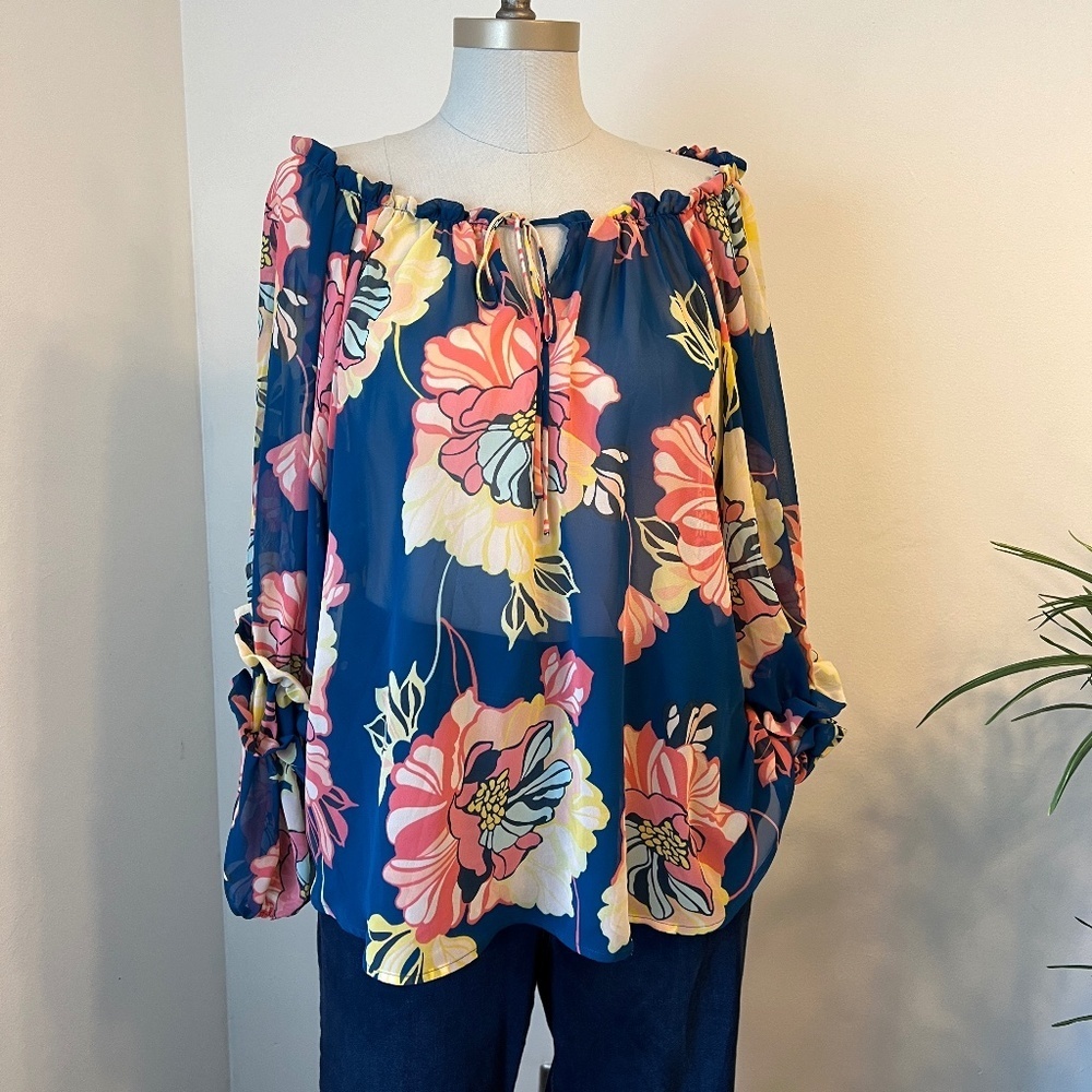 NWOT Eva Mendes Women's Flowy Floral Off the Shoulder Top with Ruffles Large